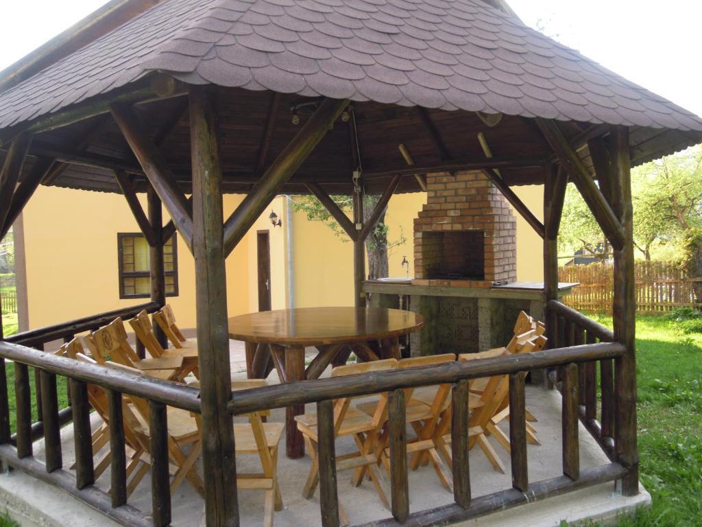 Vila Monica Bran  Ngoại thất bức ảnh